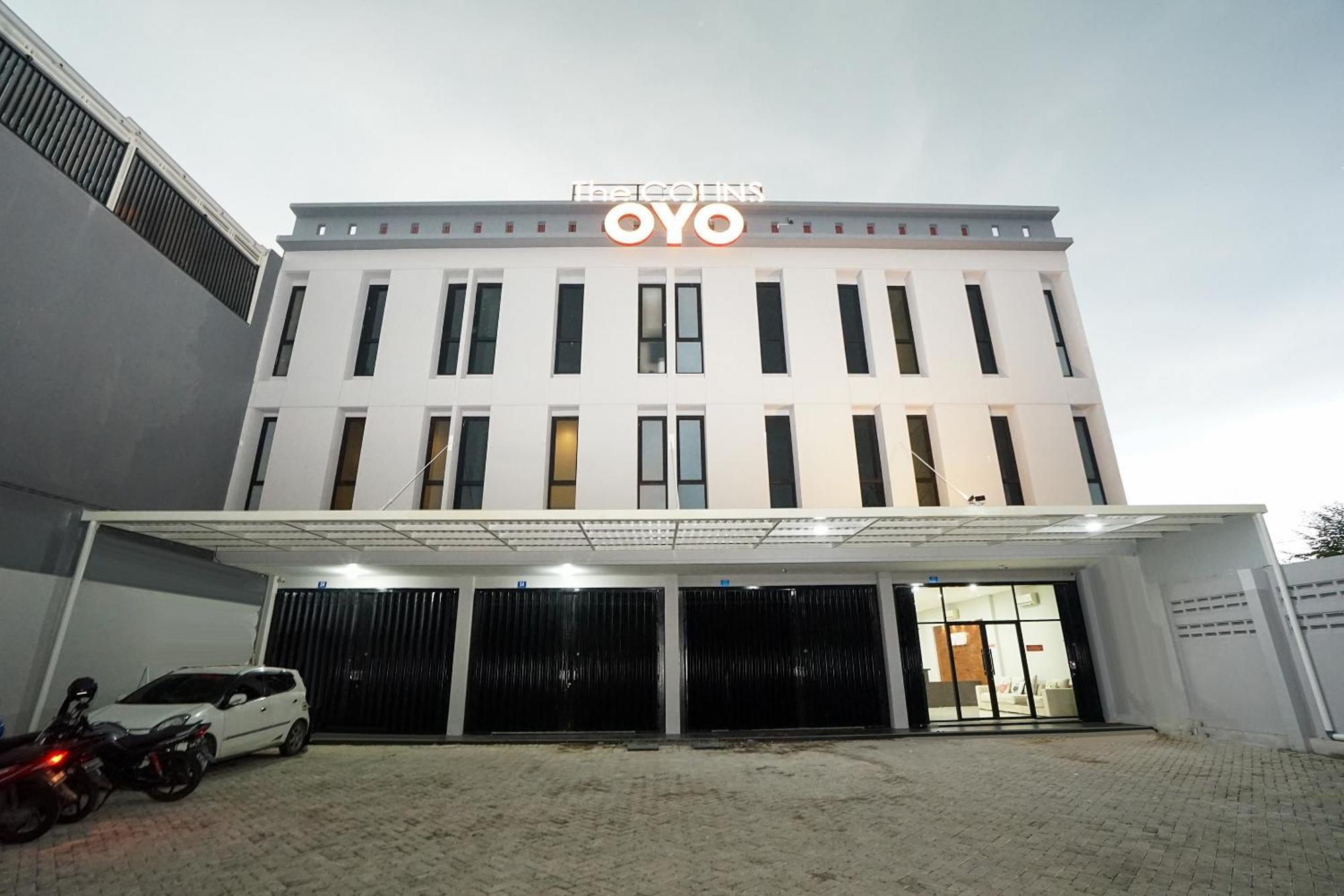 Hotel Super Oyo Capital O 449 The Colins Keputih Exterior foto