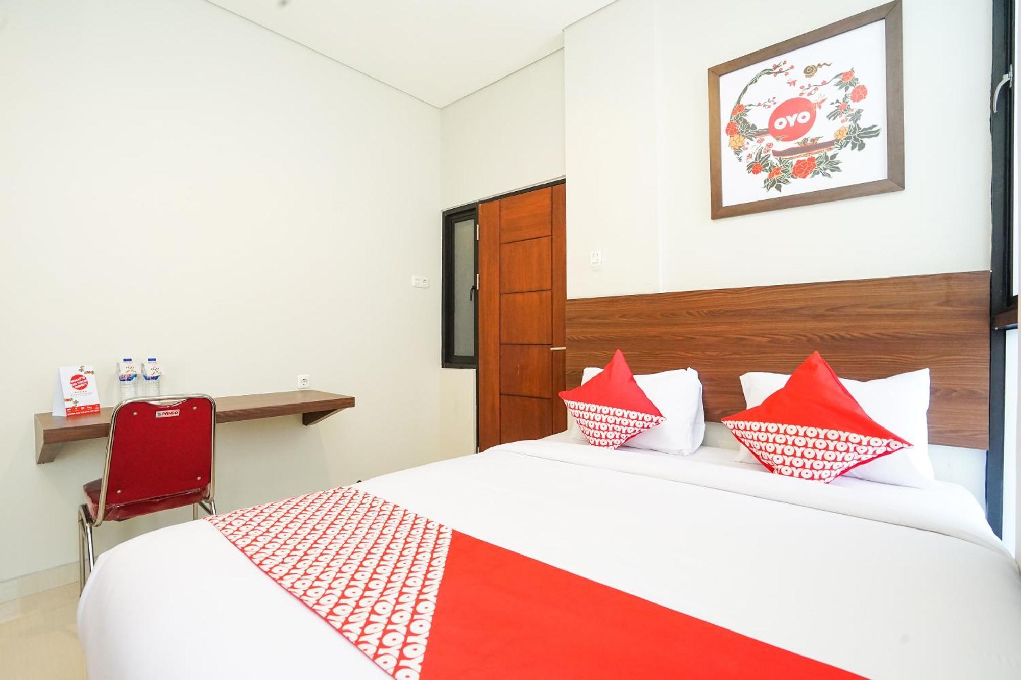Hotel Super Oyo Capital O 449 The Colins Keputih Exterior foto